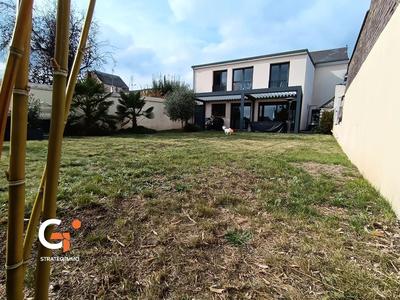 Maison - 195 m² - 8 pièces