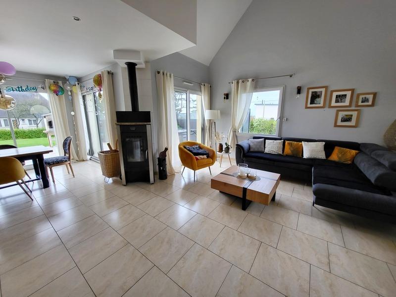 Maison - 172 m² - 9 pièces