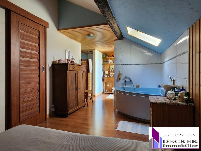 Maison - 121 m² - 6 pièces