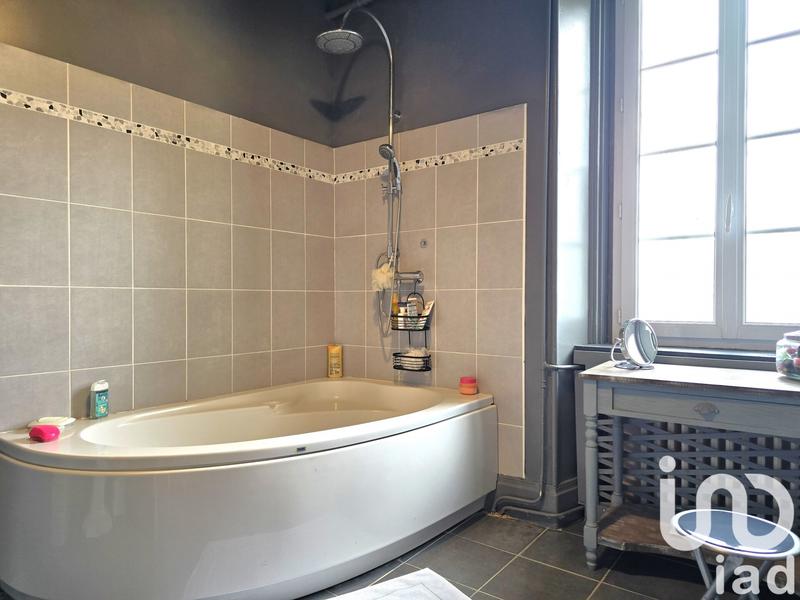 Maison - 298 m² - 11 pièces