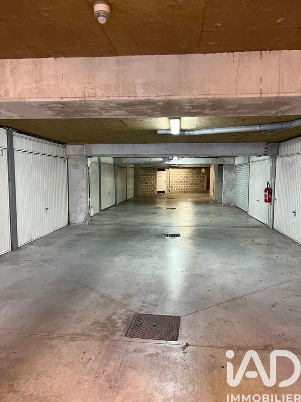 Parking - 15 m²