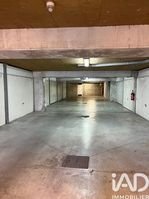 Parking - 15 m²