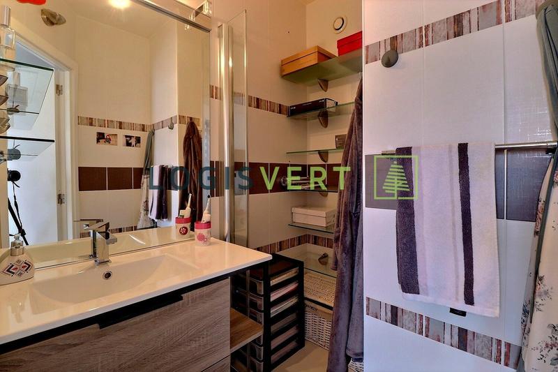 Maison - 352 m² - 8 pièces