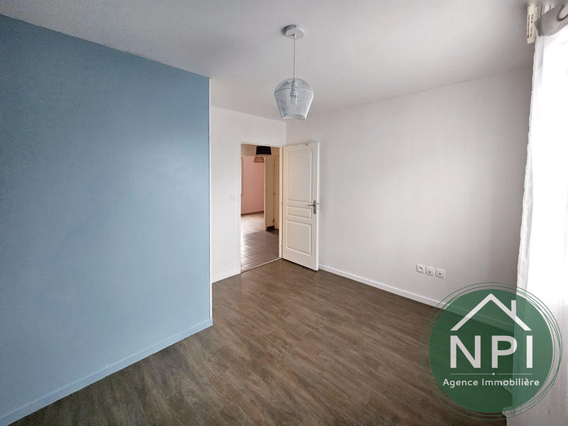 Maison - 90 m² - 6 pièces