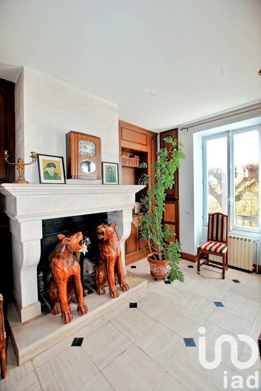 Maison - 435 m² - 15 pièces