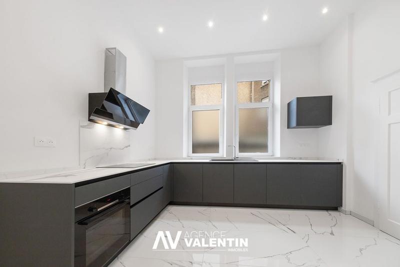 Appartement - 108 m² - 5 pièces