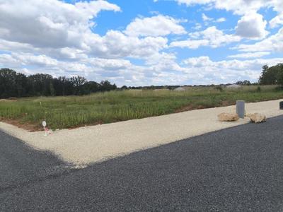 Terrain constructible - 679 m²