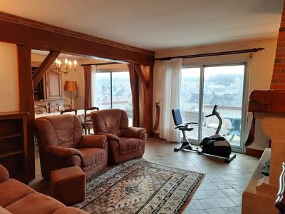 Maison traditionnelle - 170 m² - 5 pièces