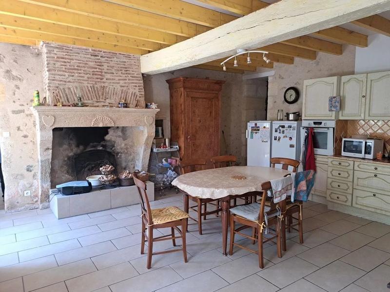 Corps de ferme - 233 m² - 5 pièces