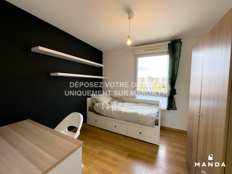 Chambre - 9 m² - 5 pièces