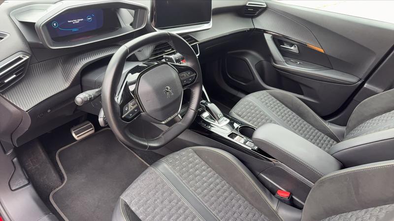 Peugeot 2008 1.2 PureTech 130 Eat8 Roadtrip