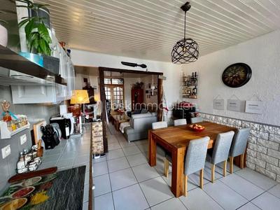 Maison de ville - 75 m² - 4 pièces