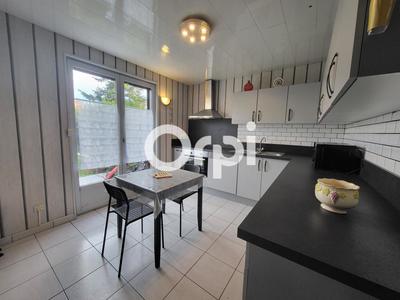 Maison - 87 m² - 4 pièces