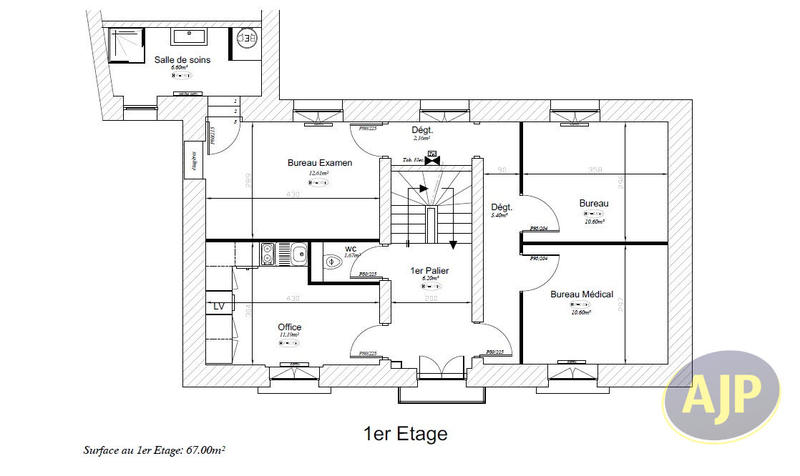 Maison - 351 m² - 14 pièces