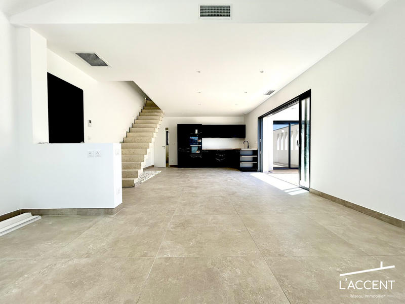 Maison - 100 m² - 4 pièces