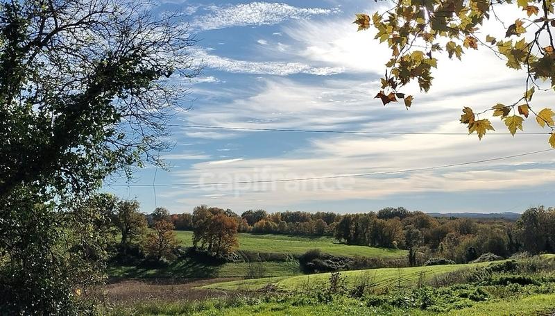 Maison - 300 m² - 2 pièces