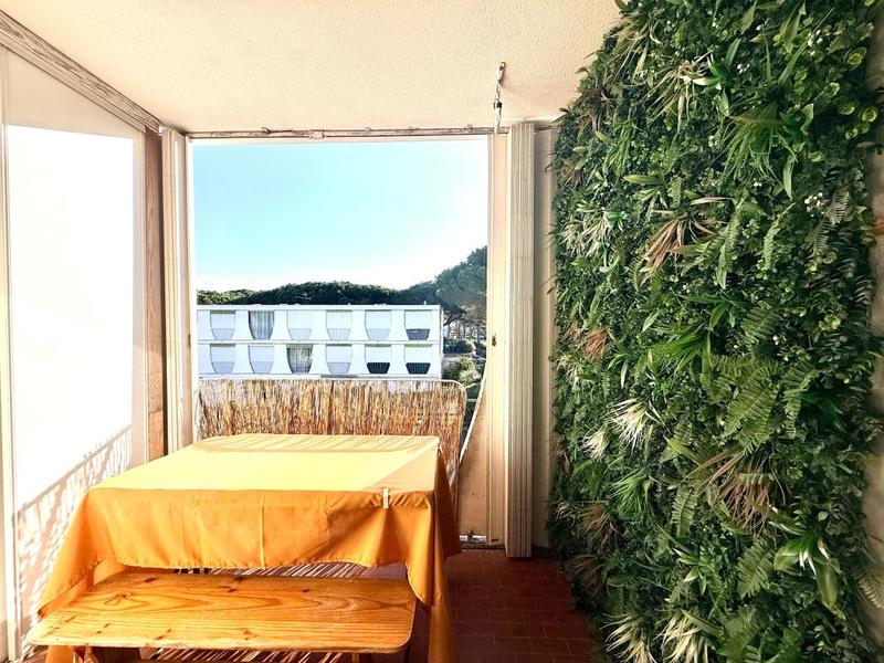 Studio - 25 m² - 1 pièce