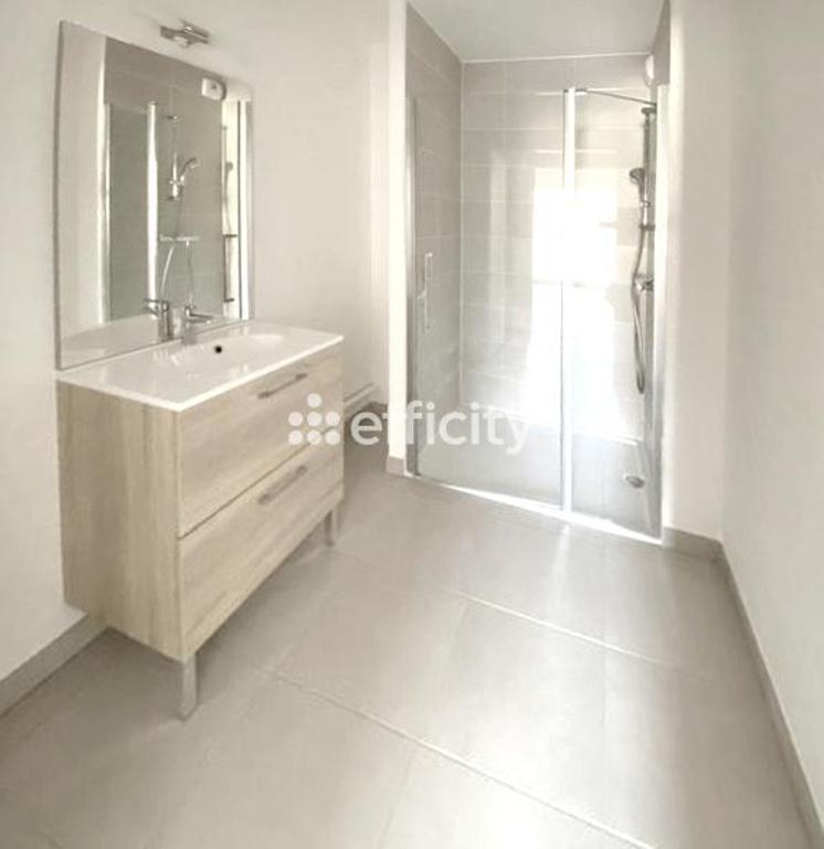 Appartement - 79 m² - 4 pièces