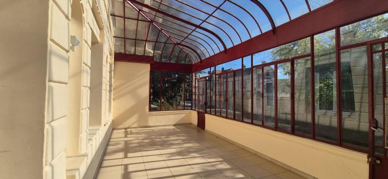 Demeure - 443 m² - 14 pièces