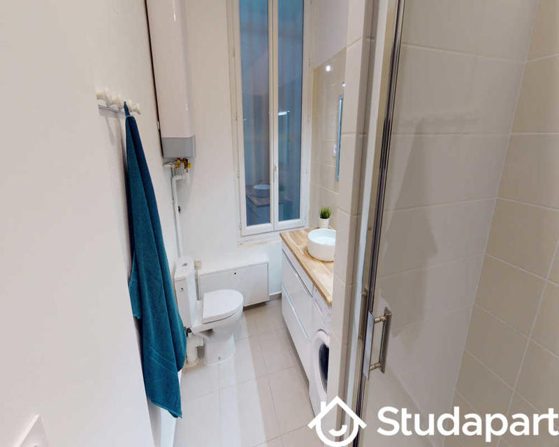 Chambre - 90 m² - 1 pièce