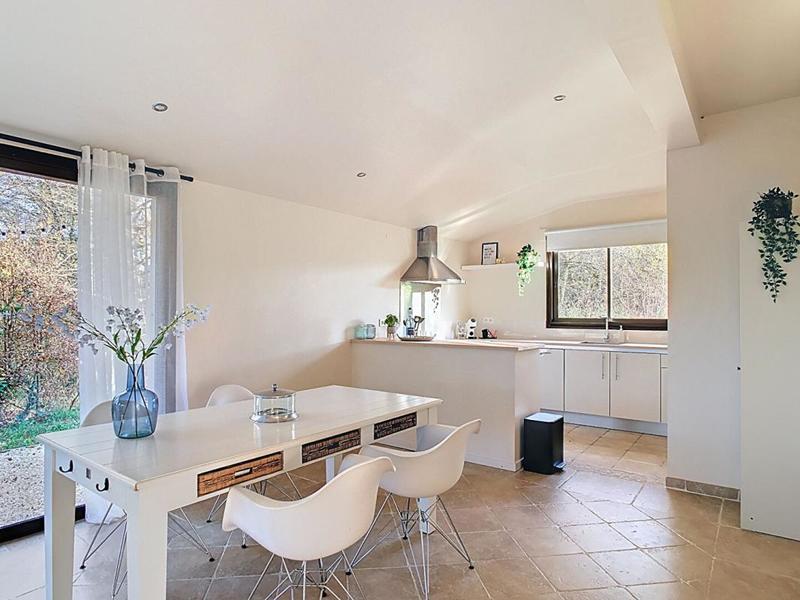 Maison - 397 m² - 14 pièces