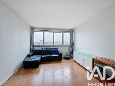 Appartement - 94 m² - 5 pièces