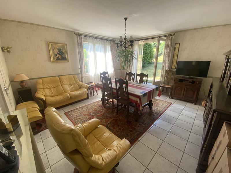 Maison - 97 m² - 5 pièces