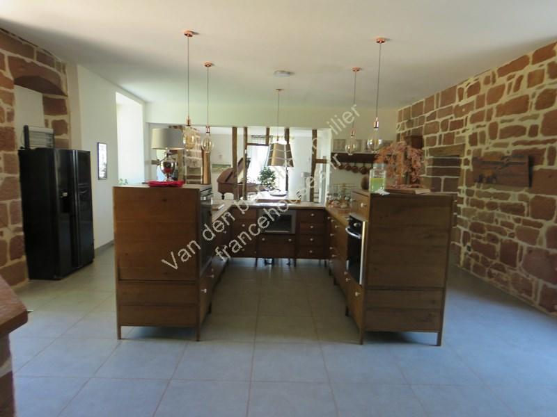 Maison - 485 m² - 7 pièces