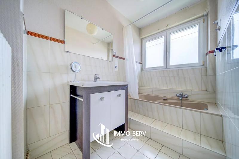 Appartement - 95 m² - 5 pièces