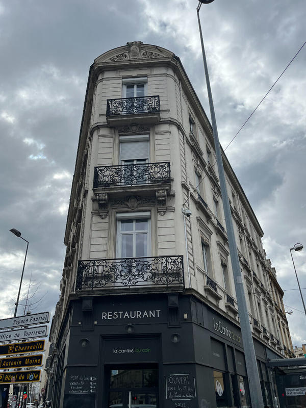 Appartement - 75 m² - 3 pièces