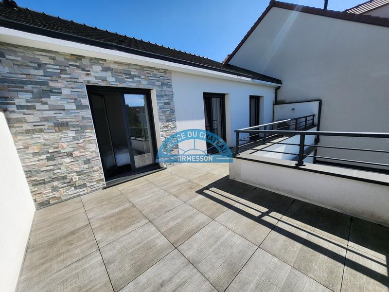 Maison - 155 m² - 6 pièces