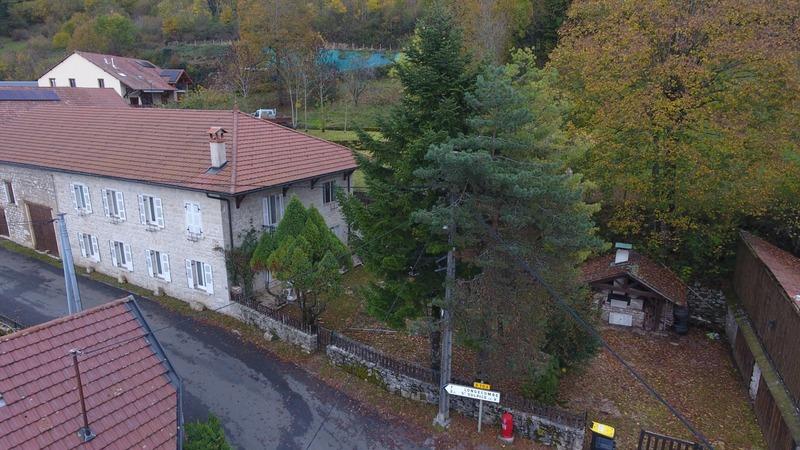 Maison - 222 m² - 9 pièces