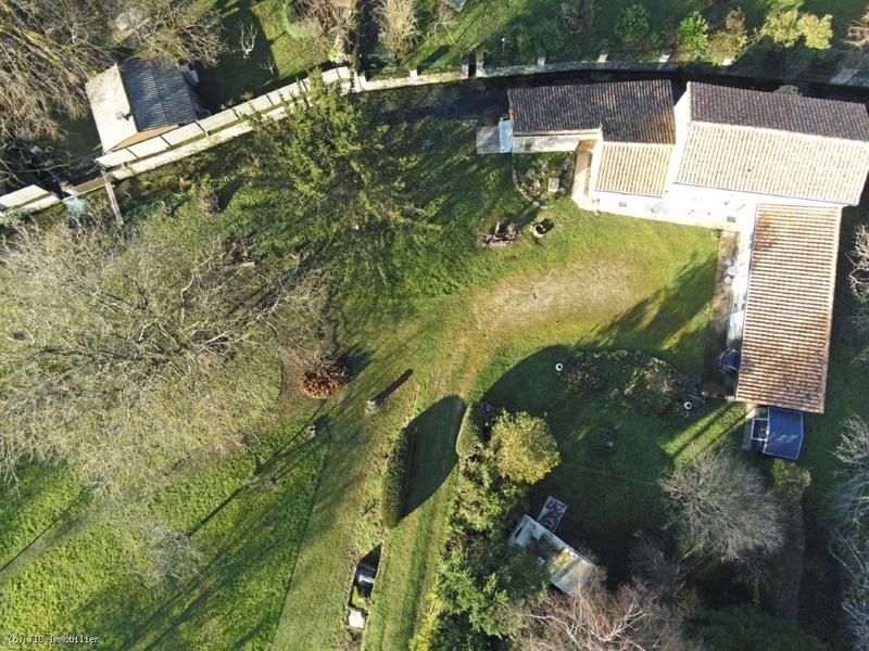 Propriété - 106 m² - 5 pièces