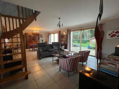 Moulin - 173 m² - 9 pièces