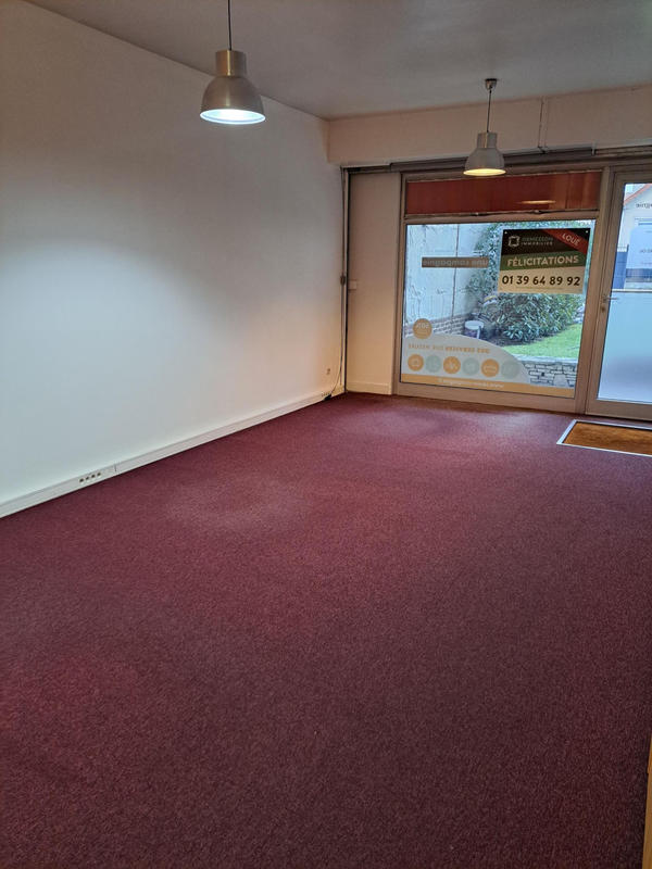 Local commercial - 99 m² - 5 pièces