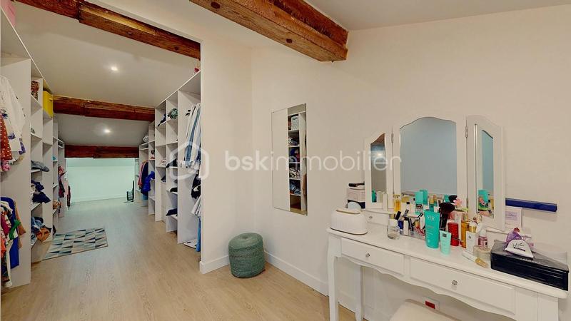 Longère - 275 m² - 7 pièces