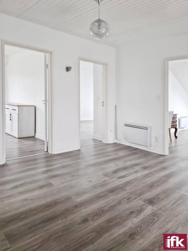 Maison - 201 m² - 7 pièces