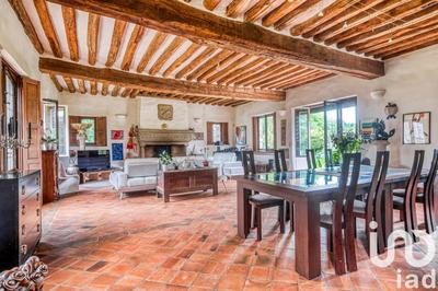 Maison - 353 m² - 8 pièces