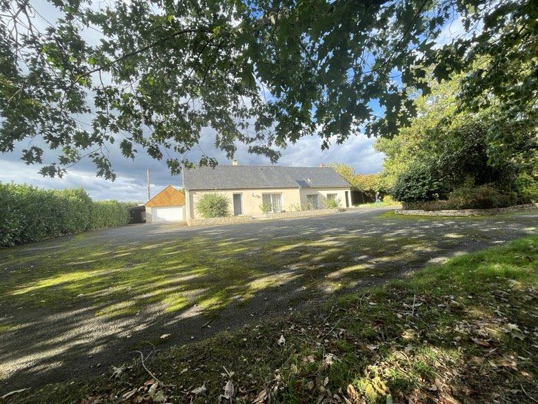 Maison traditionnelle - 211 m² - 7 pièces