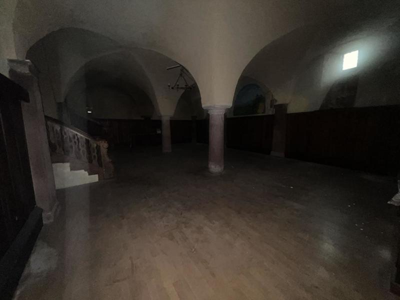 Local commercial - 160 m² - 4 pièces