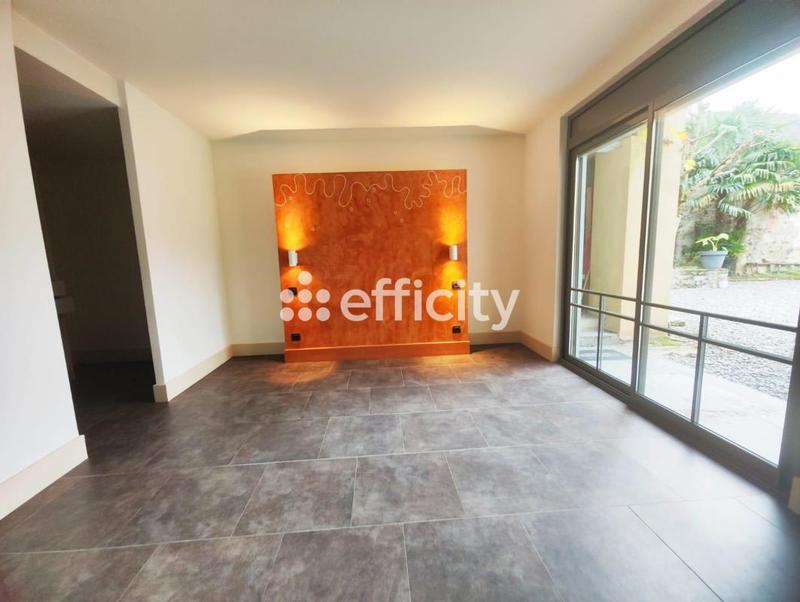 Maison - 170 m² - 5 pièces