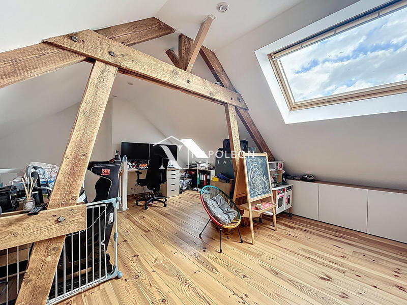 Maison - 92 m² - 5 pièces