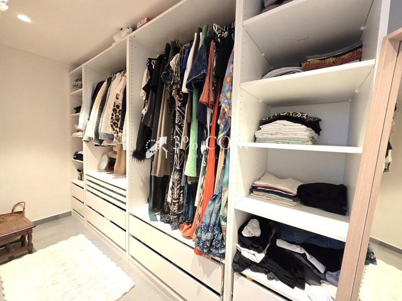 Loft - 144 m² - 5 pièces