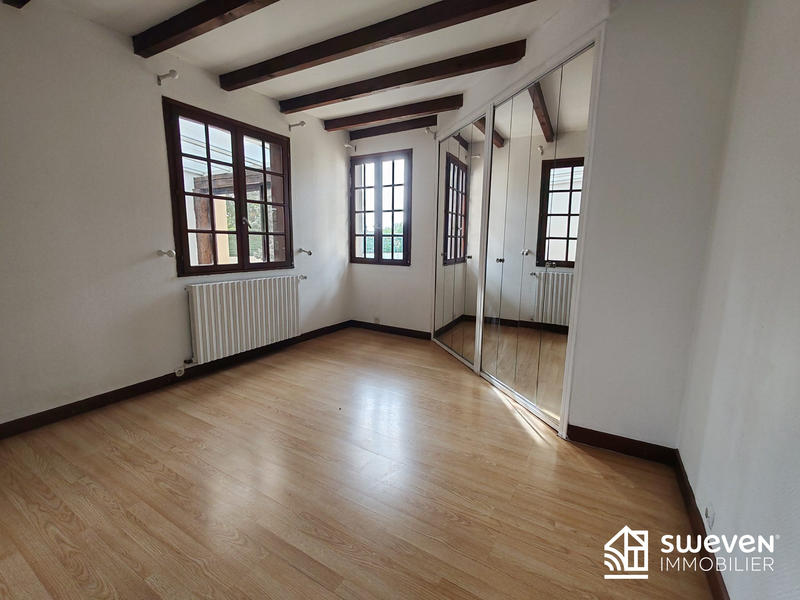 Maison - 323 m² - 7 pièces