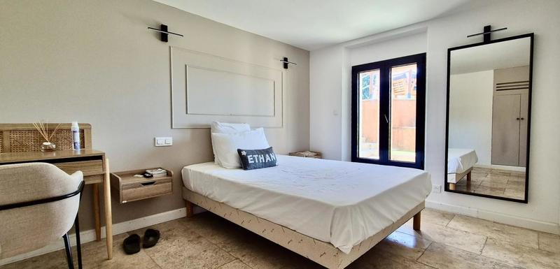 Villa - 204 m² - 6 pièces