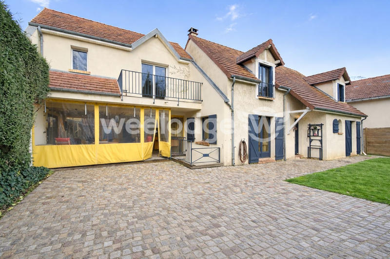 Maison contemporaine - 124 m² - 6 pièces