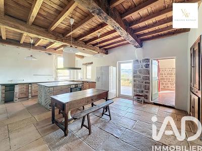 Maison - 199 m² - 9 pièces