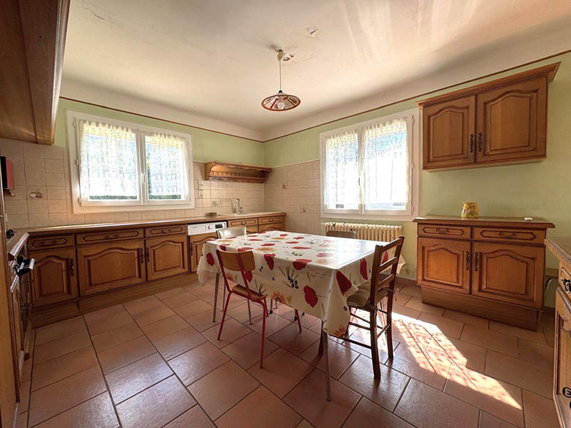 Maison - 173 m² - 11 pièces