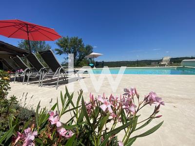 Maison - 140 m² - 7 pièces