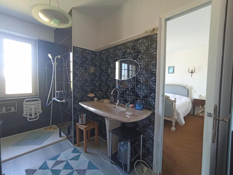 Maison - 211 m² - 16 pièces